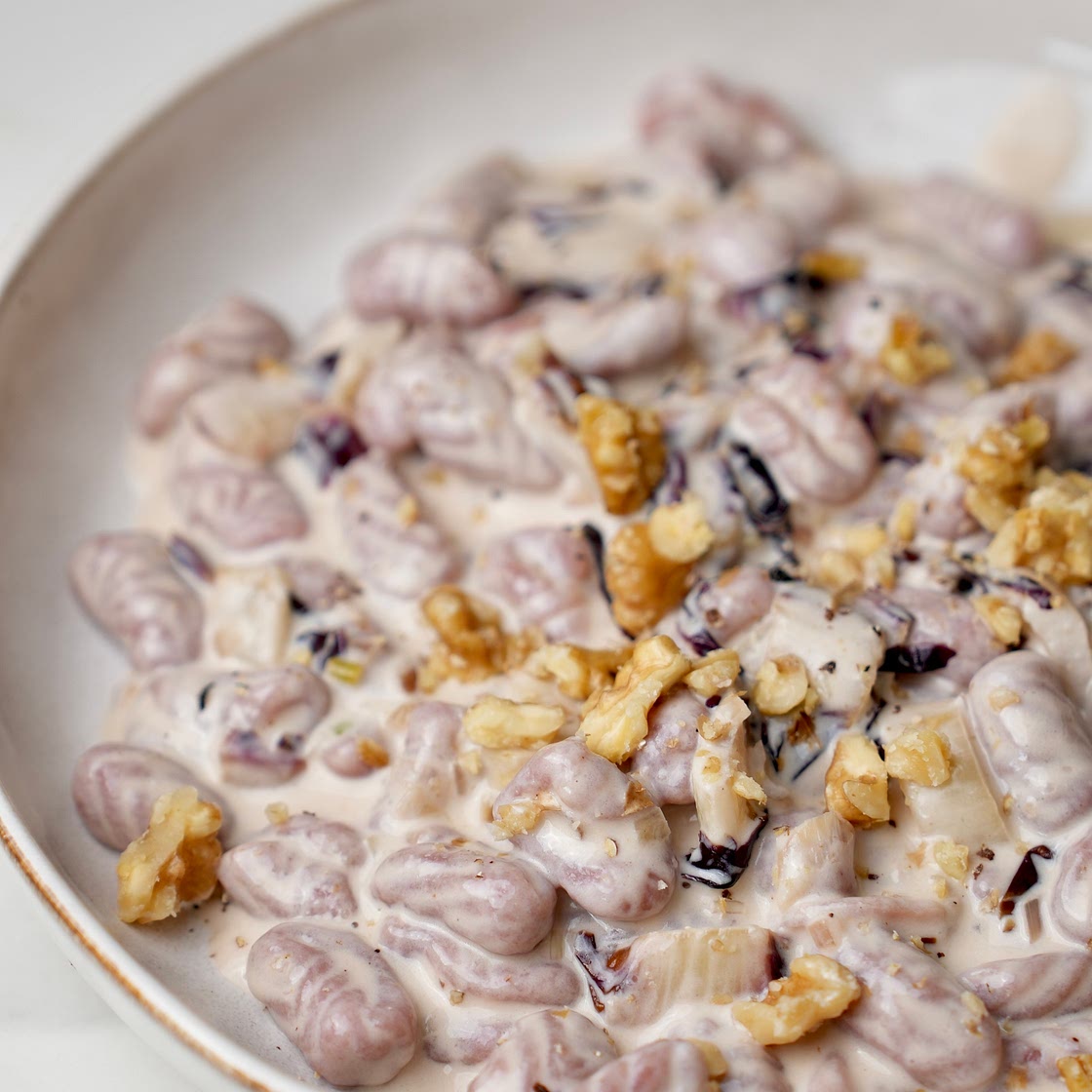ITALIANO - Cavatelli alla rapa rossa con radicchio e provola