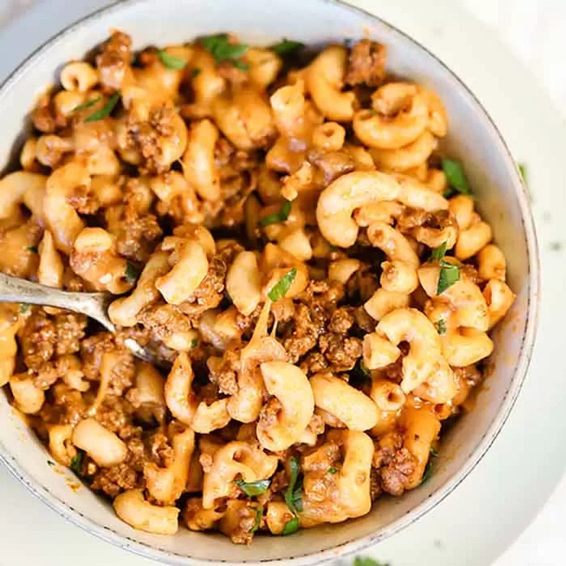 Crock pot Cheeseburger Macaroni