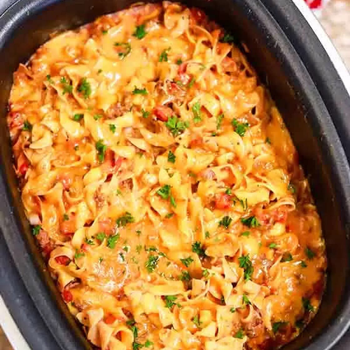 Crock Pot Beef and Noodles Casserole 