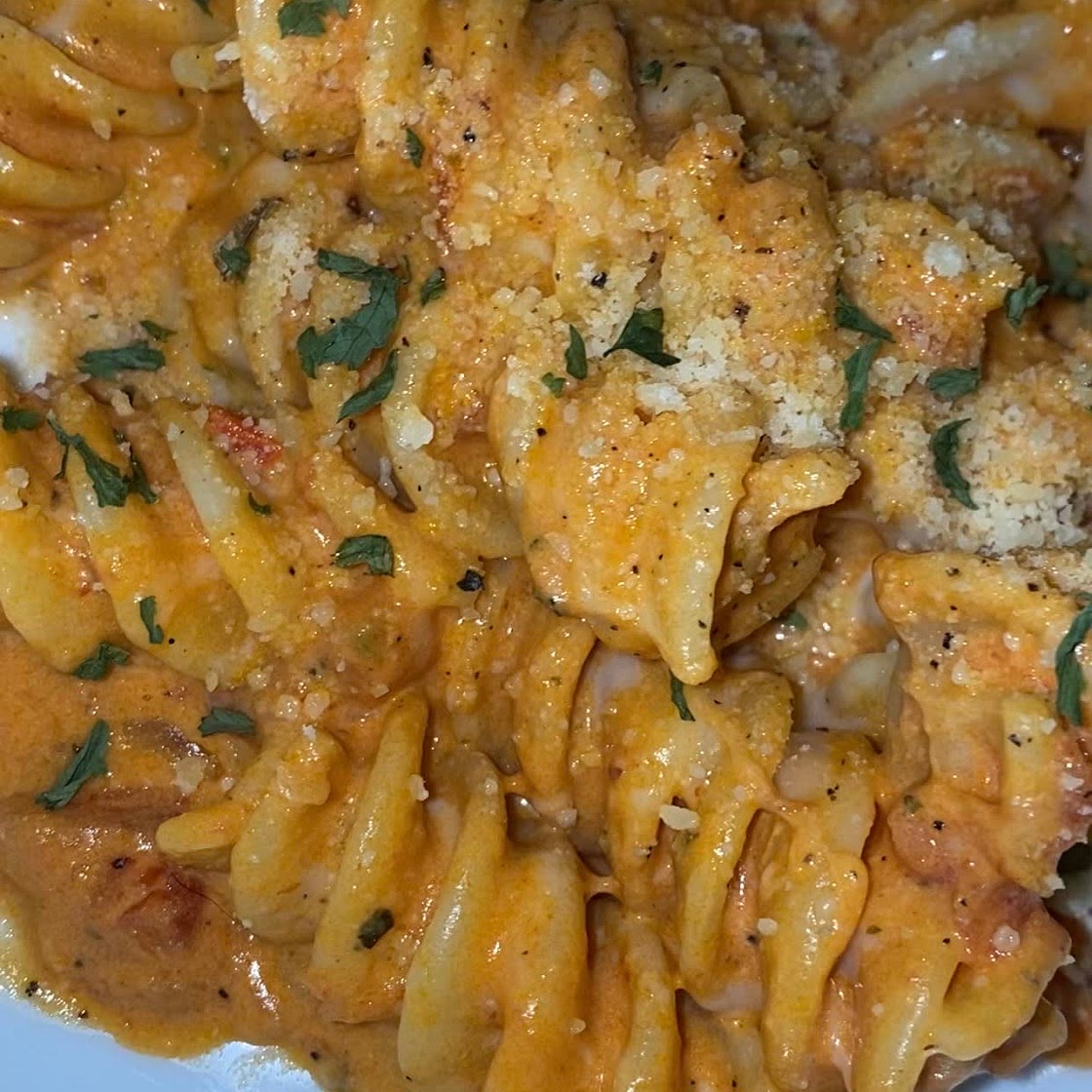 Cheesy One Pot Pasta!