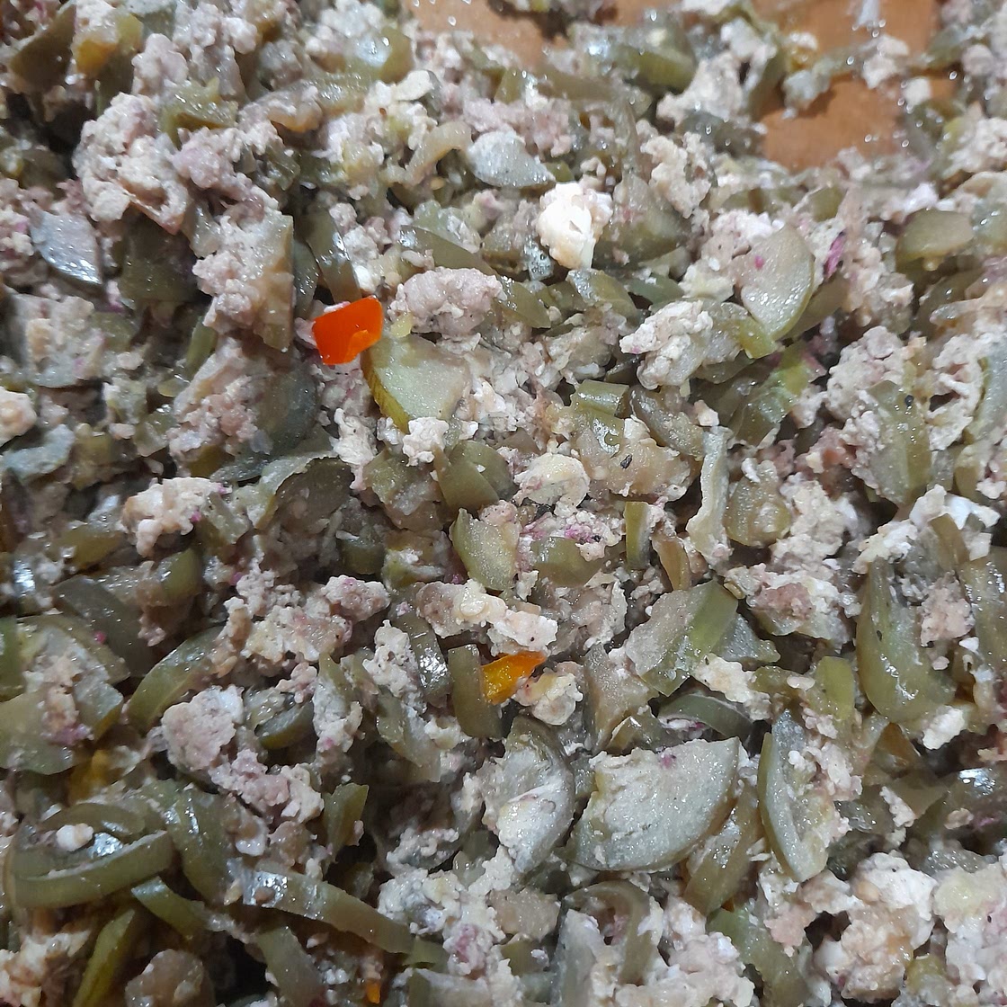 Stir fry vegetables, lean meat and tuna