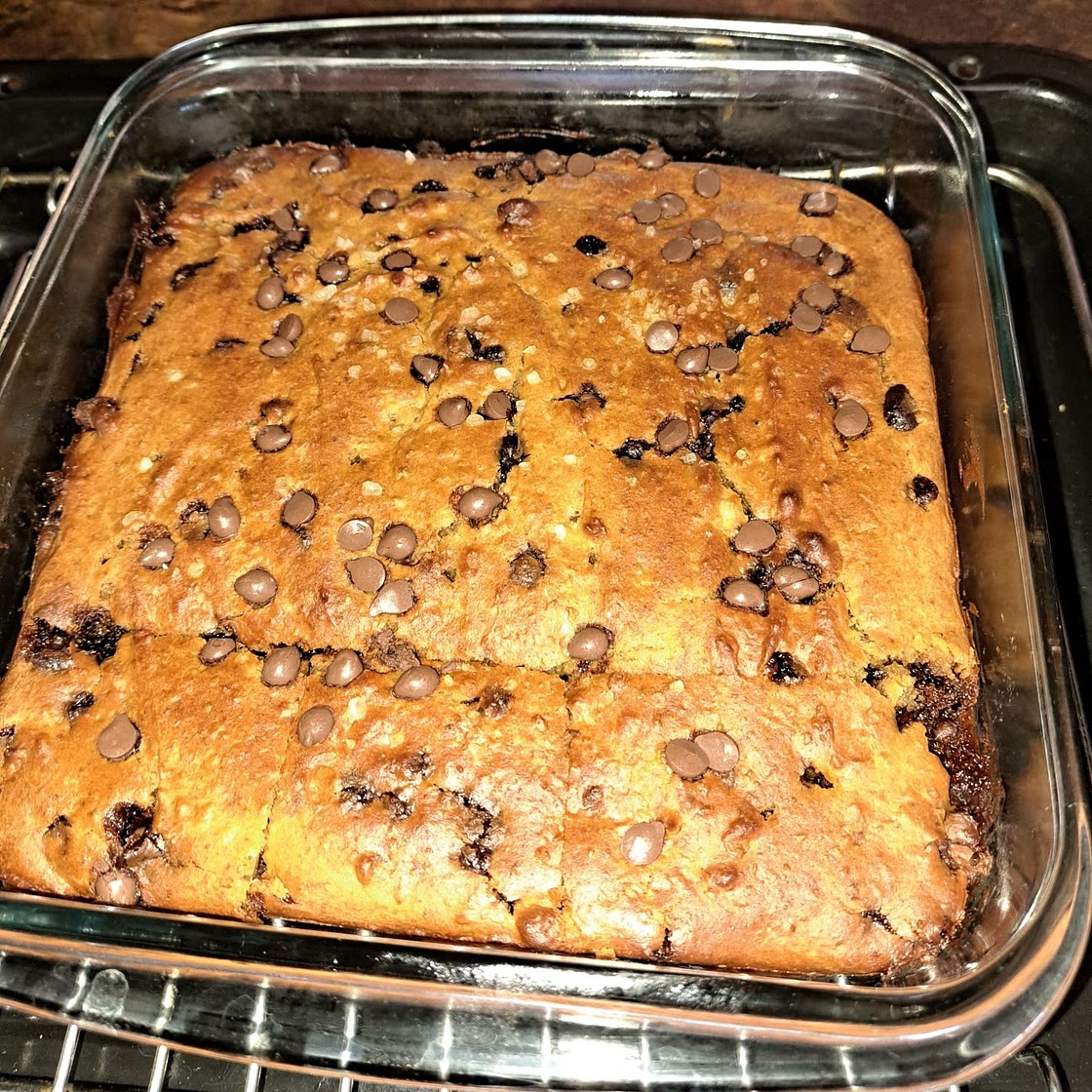 Flourless Chocolate Chip Chickpea Blondies with Sea Salt {vegan, gluten-free & healthy}
