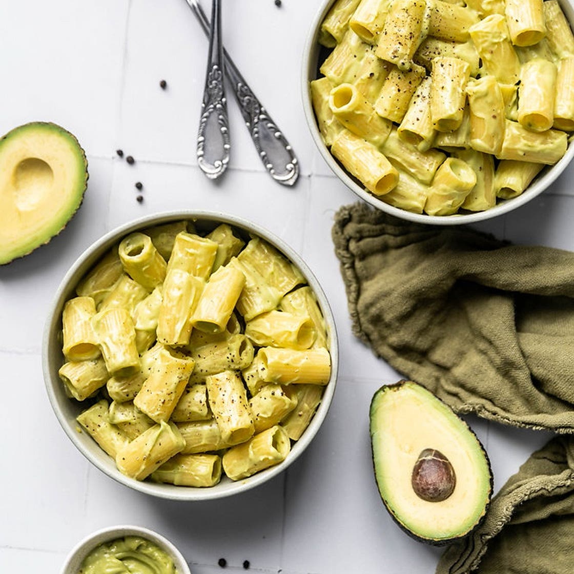 Pasta mit Avocadopesto