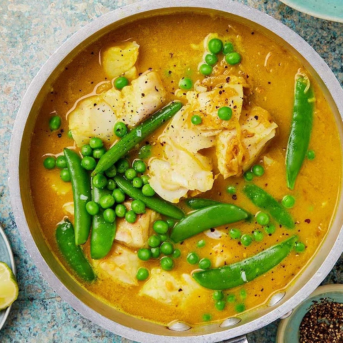 Turmeric, ginger & coconut fish curry