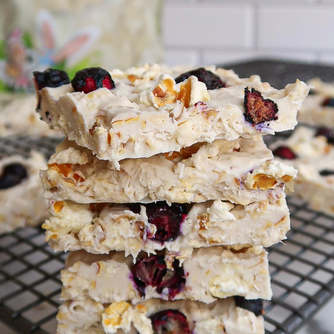 3-Ingredient Popcorn Yoghurt Bark 