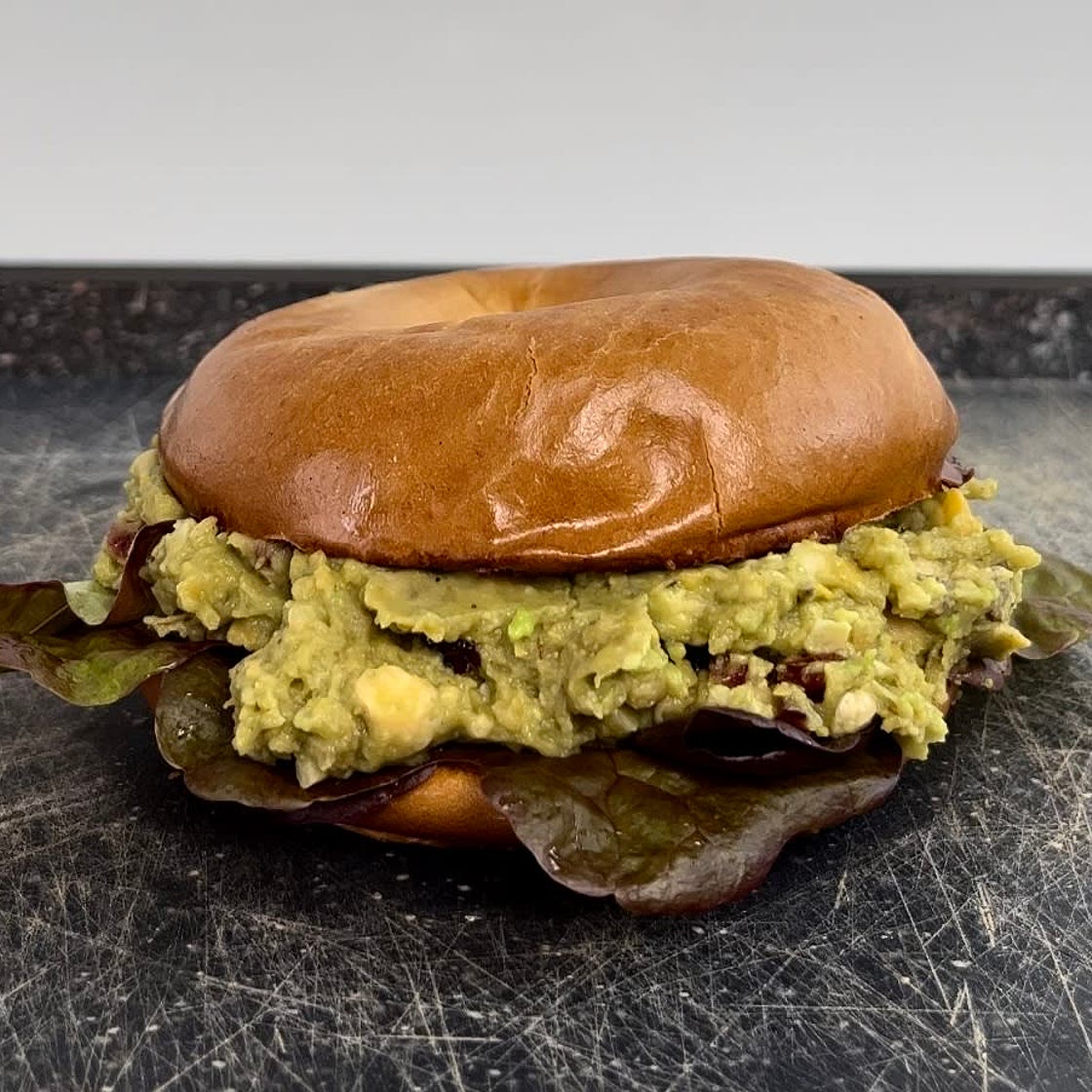 Sweet and salty chickpea bagel
