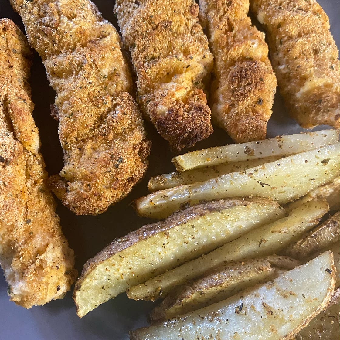 Chicken Strips & Potato Wedges