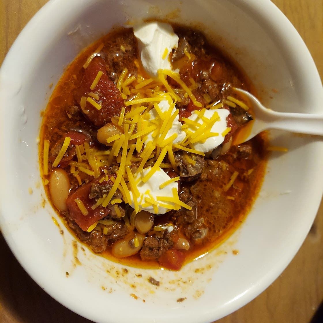 Slow cooker chipotle beef chili