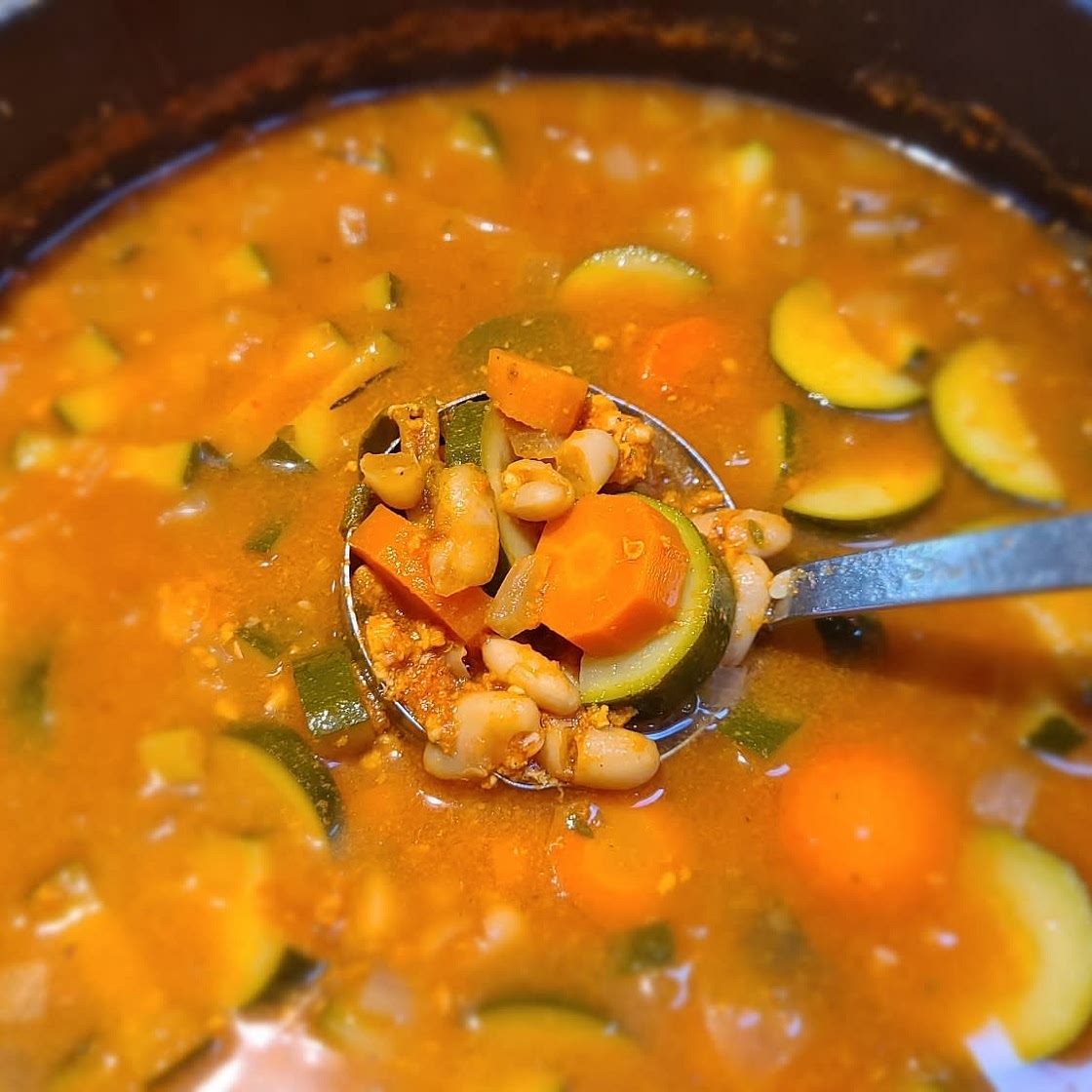 Slow Cooker Vegetable Turkey Soup