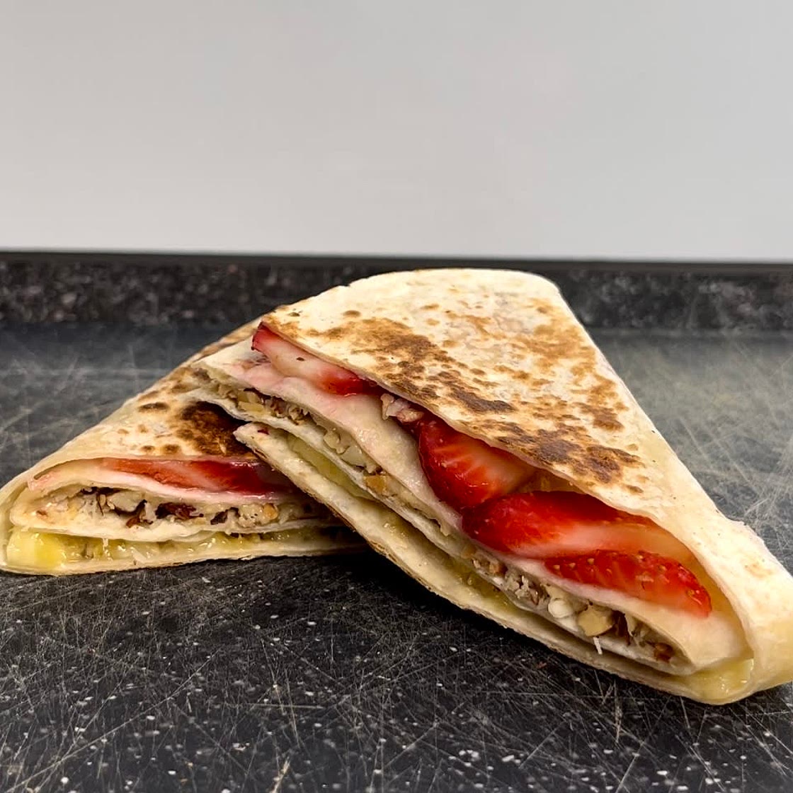 Fruity raffaello wrap