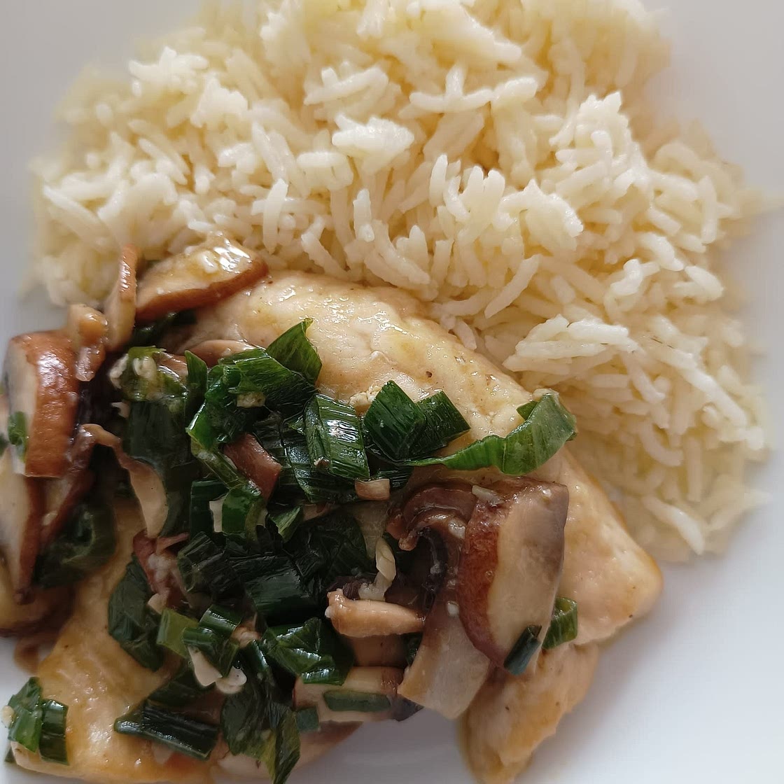 Sautéed Chicken and Mushrooms