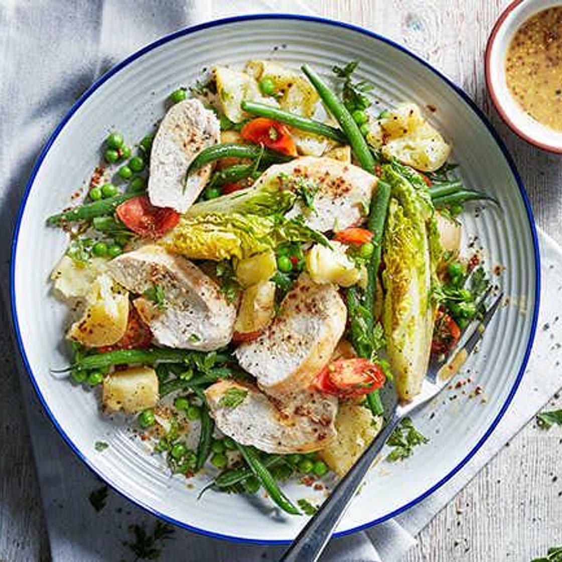 Warm chicken salad with baby potatoes