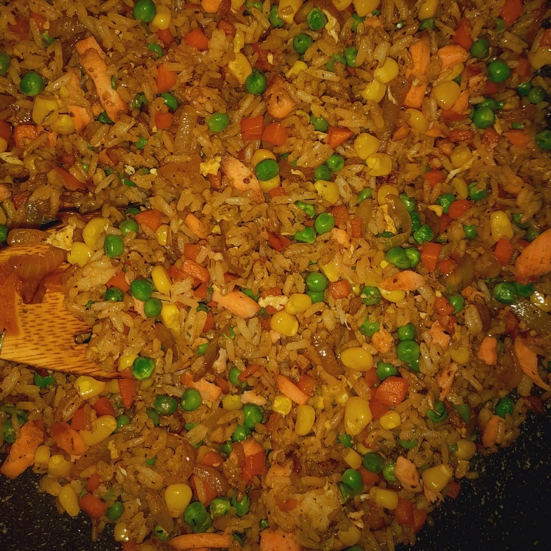 Recette facile du Riz cantonais au saumon