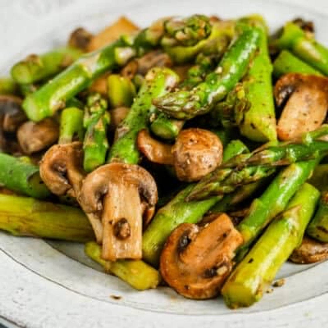 Sautéed Asparagus and Mushrooms