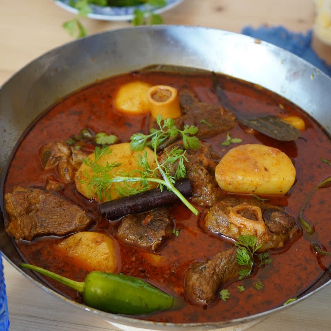 Aloo Gosht (Lamb and potato curry) 