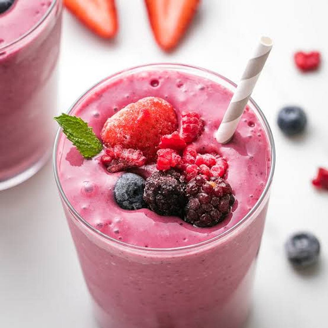 🍹mixed berries yogurt smoothie