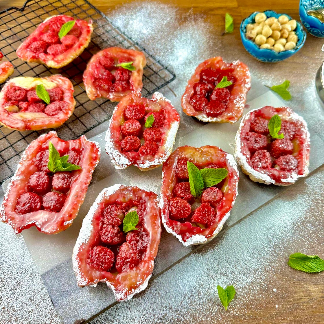 Raspberry and Hazelnut Puffs