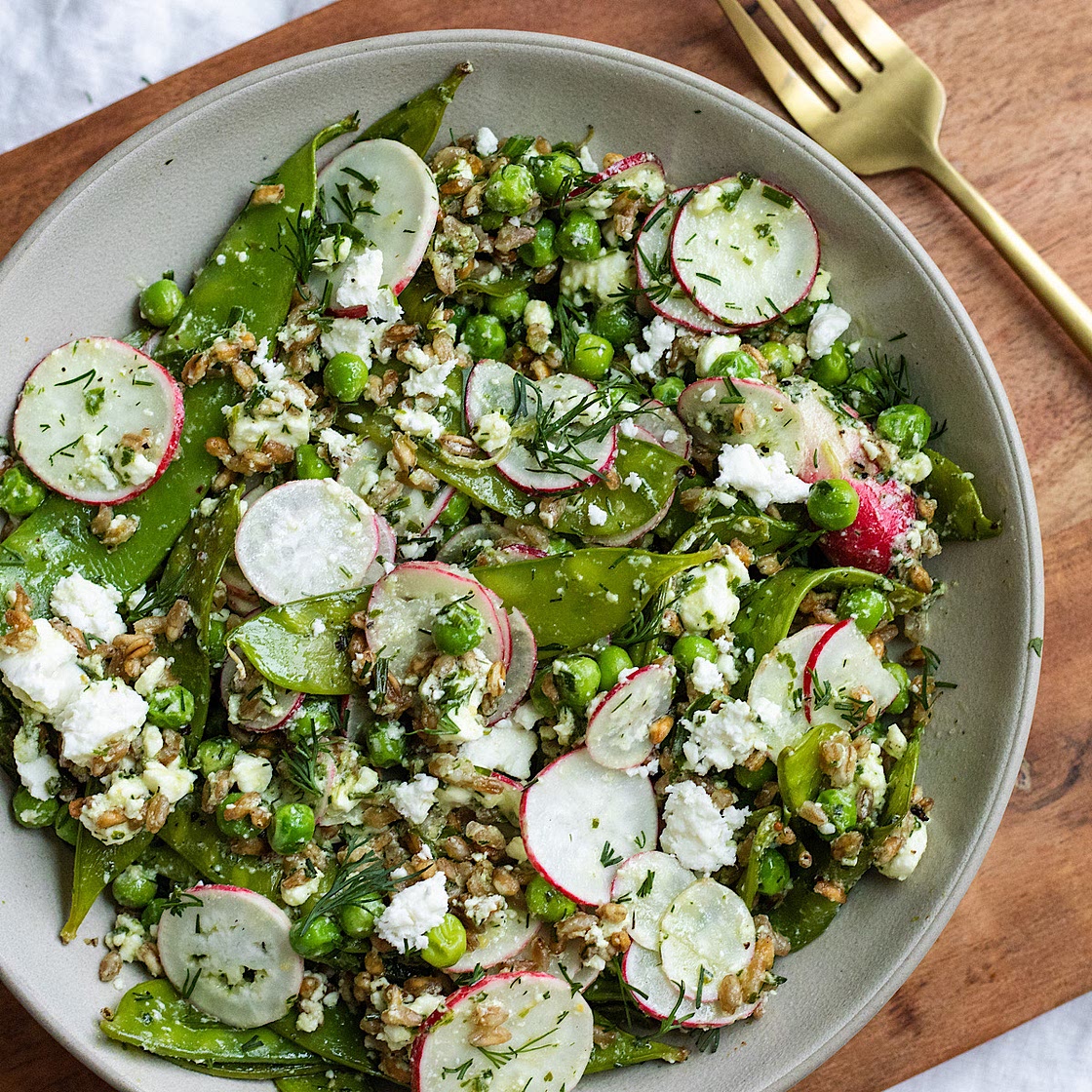 Crispy Farro Salad with Peas and Feta