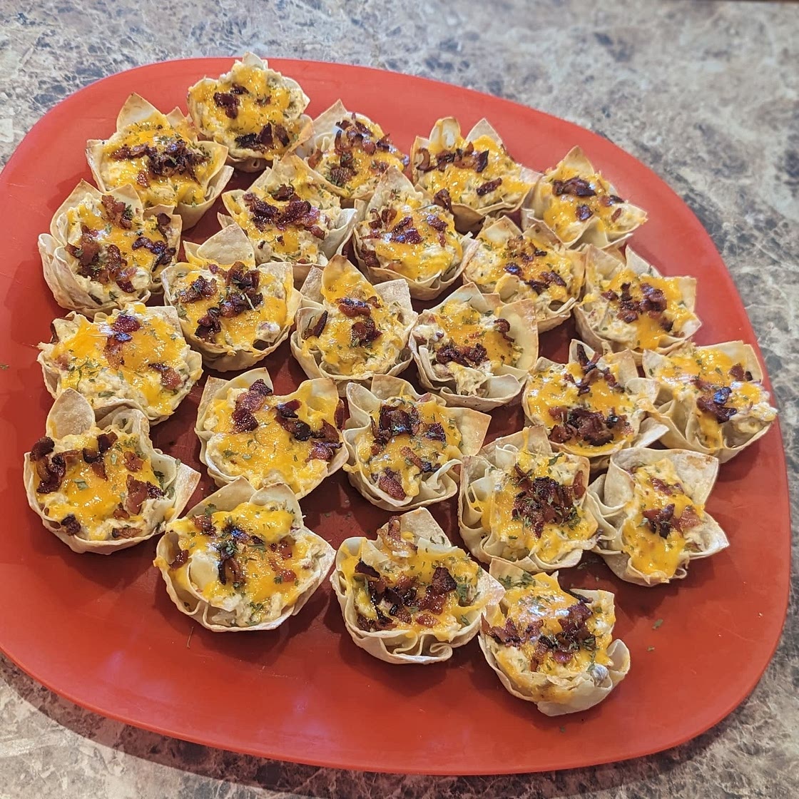 Chicken Bacon Ranch Wonton Cups