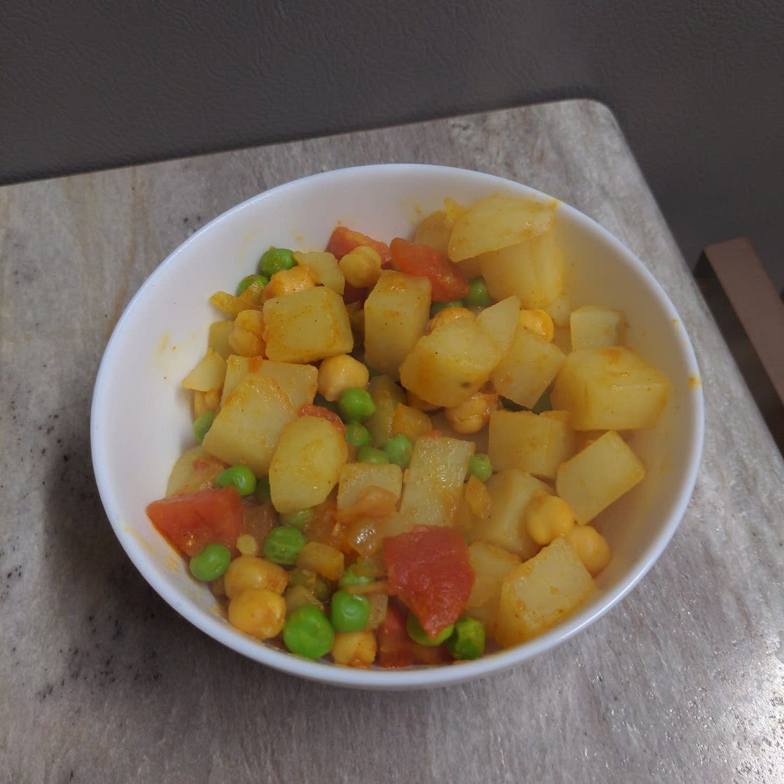Potato Chickpea Curry
