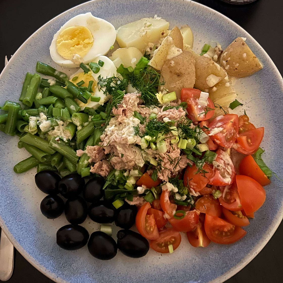 Salad Niçoise (French Salad Recipe with Tuna)