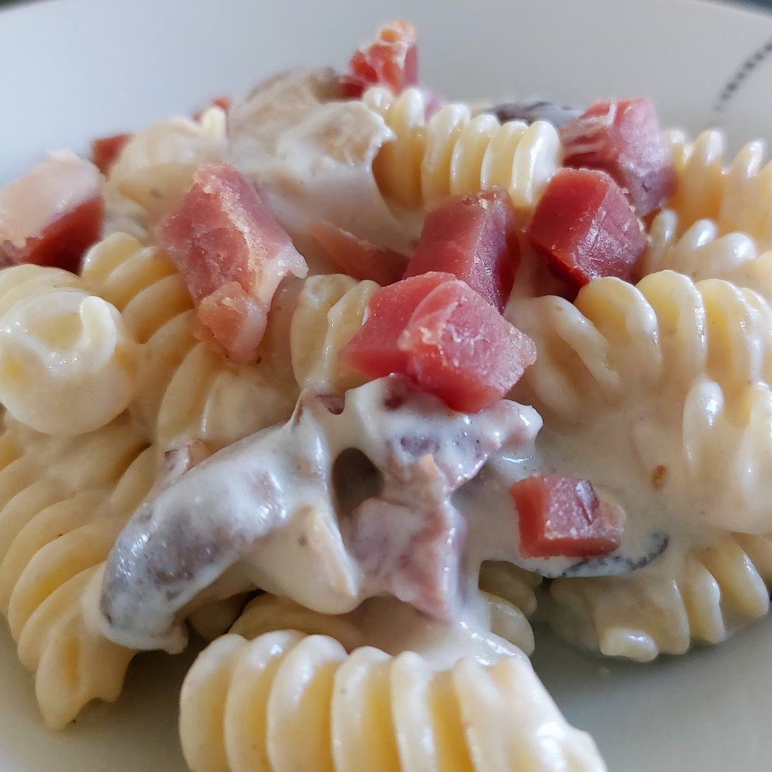 Pasta - Ricotta, mushrooms and speck