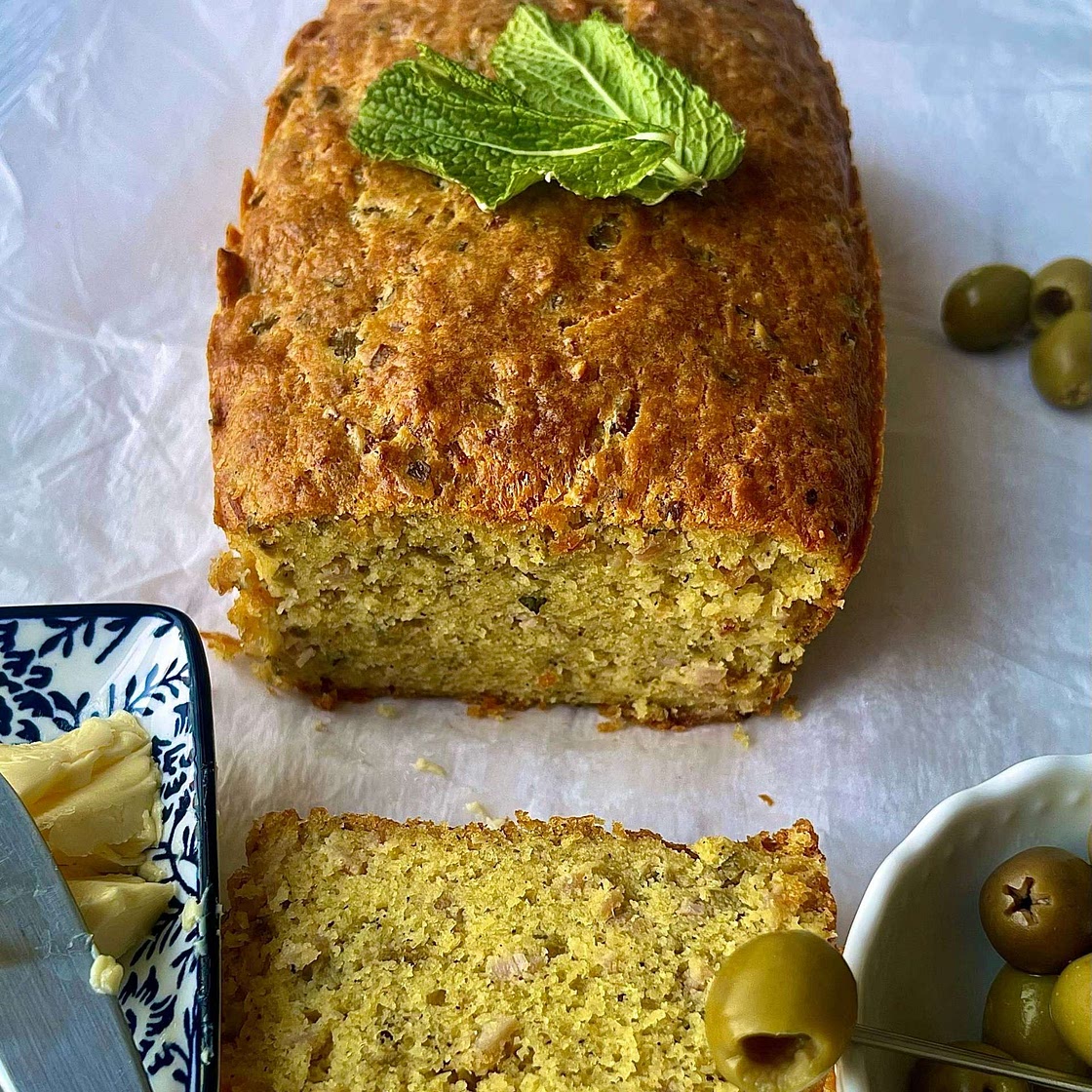 Cheese and Olive bread