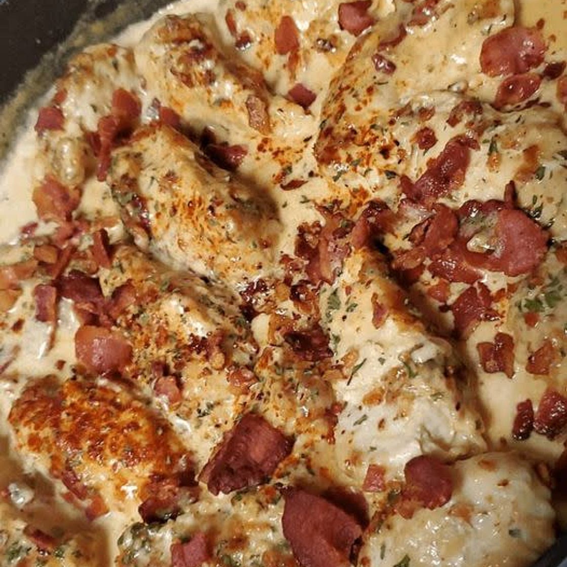 Creamy Bacon Chicken*****