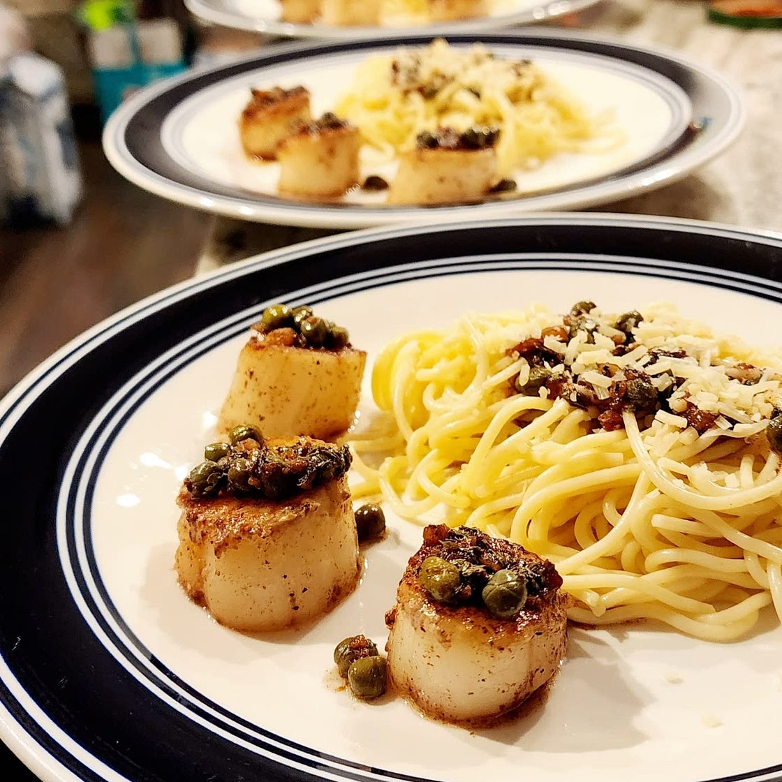 Pan Seared Scallops with Lemon Caper Sauce