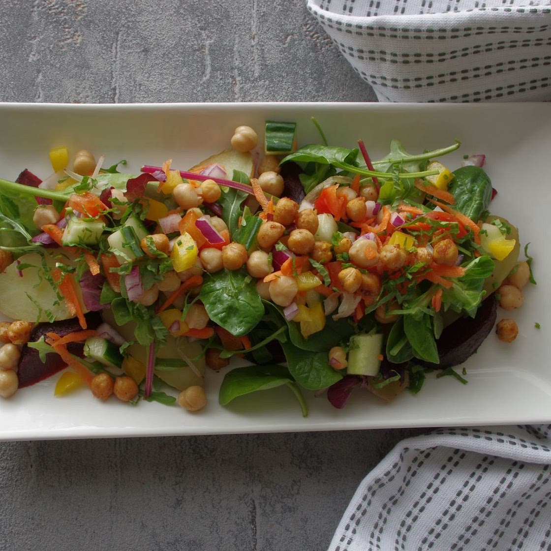Beetroot and roasted chickpea salad