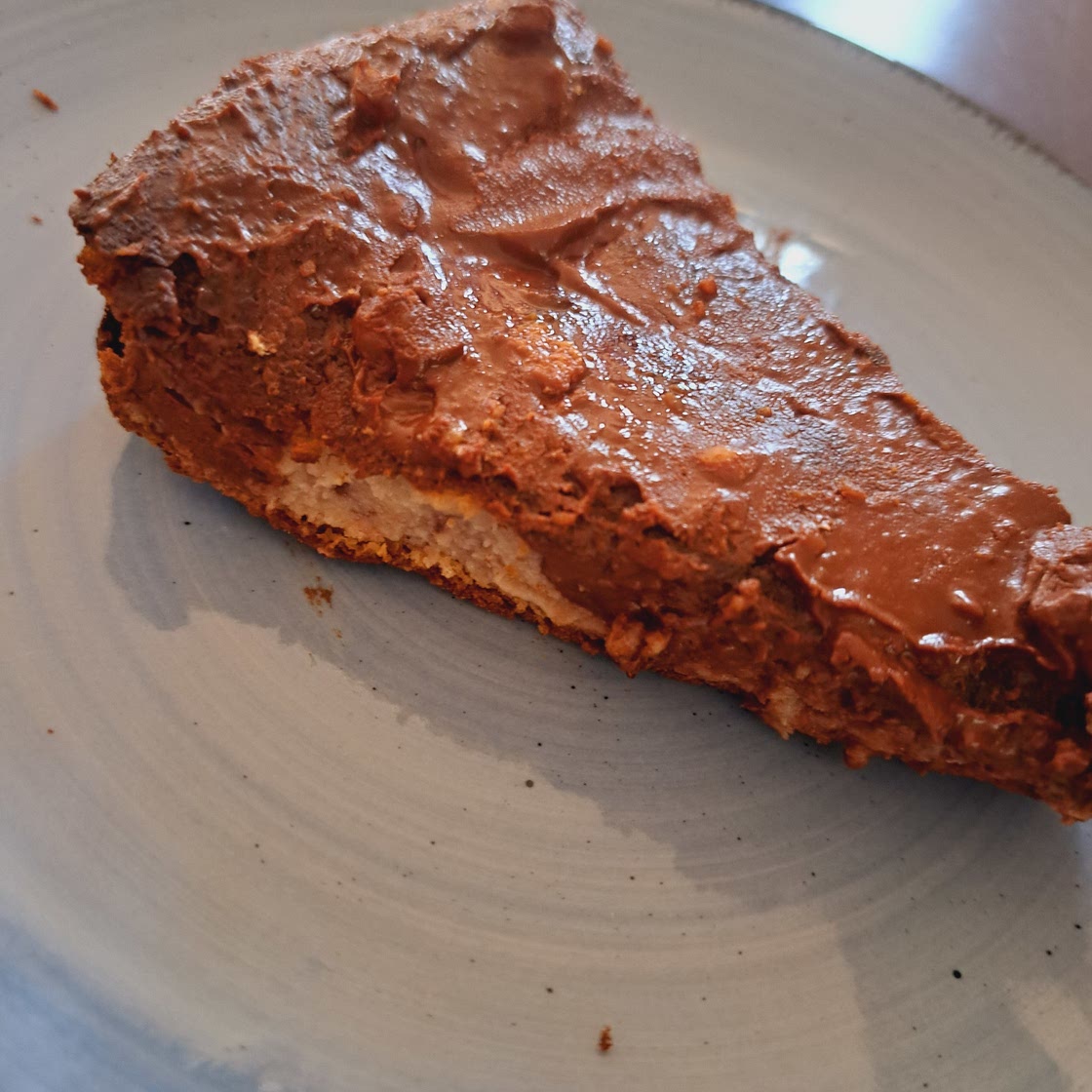 Strawberry banana cake w choc frosting