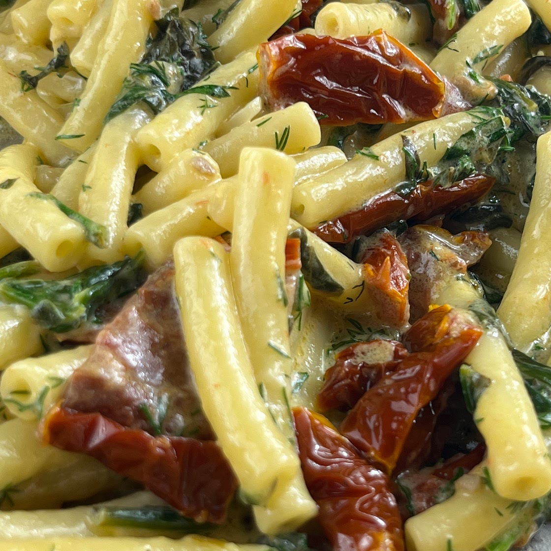 Easy Creamy Sun-Dried Tomato Pasta