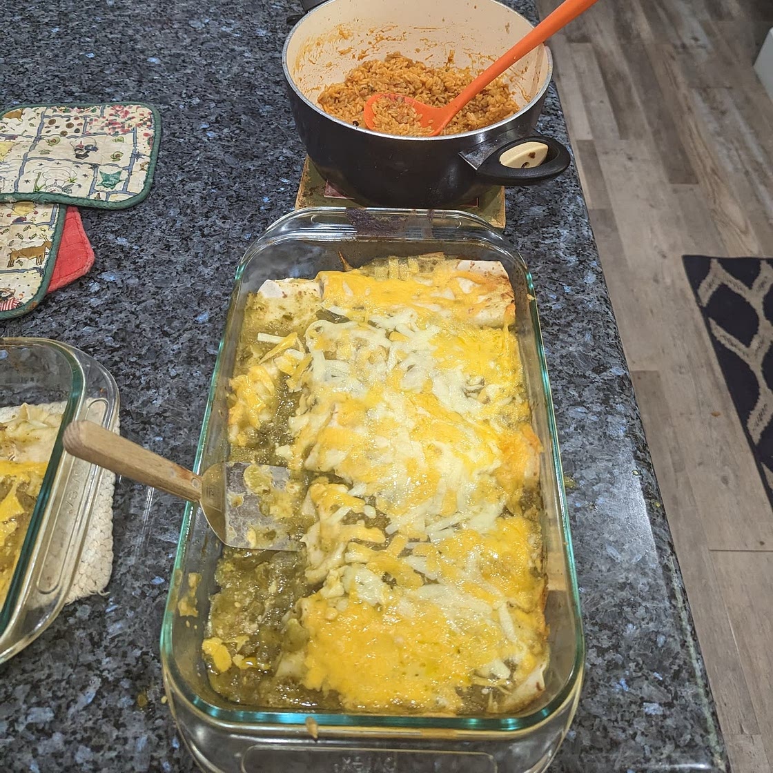 Green Enchiladas with Chicken {Enchiladas Verdes}