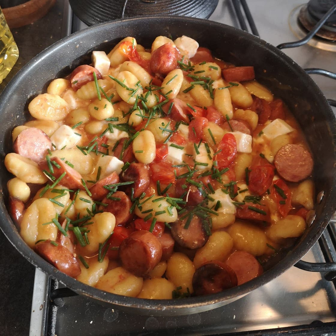 Gnocchis aux tomates et à la saucisse italienne