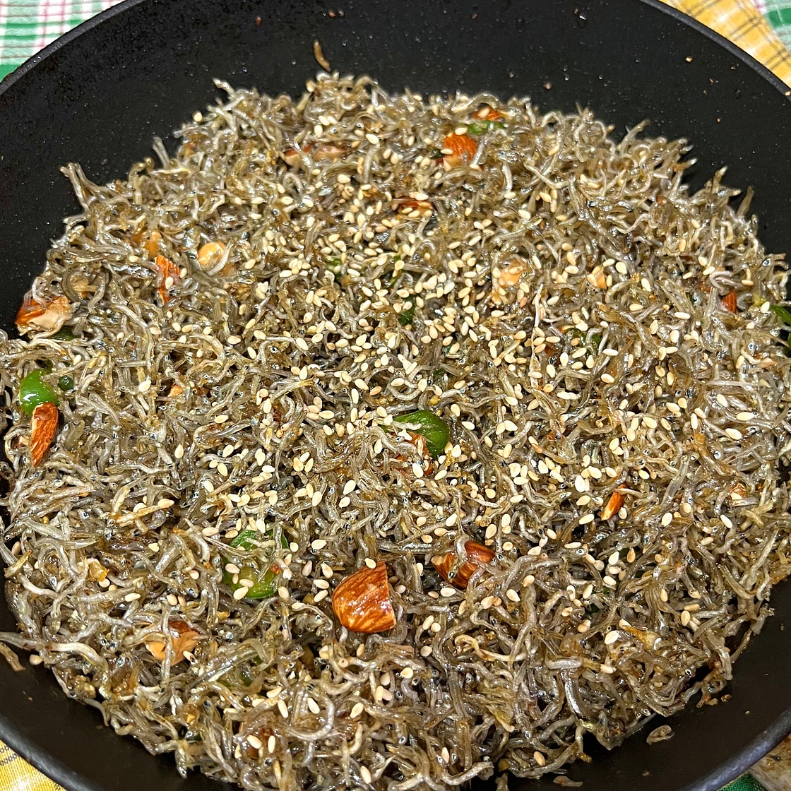 Korean Stir-Fried Anchovies