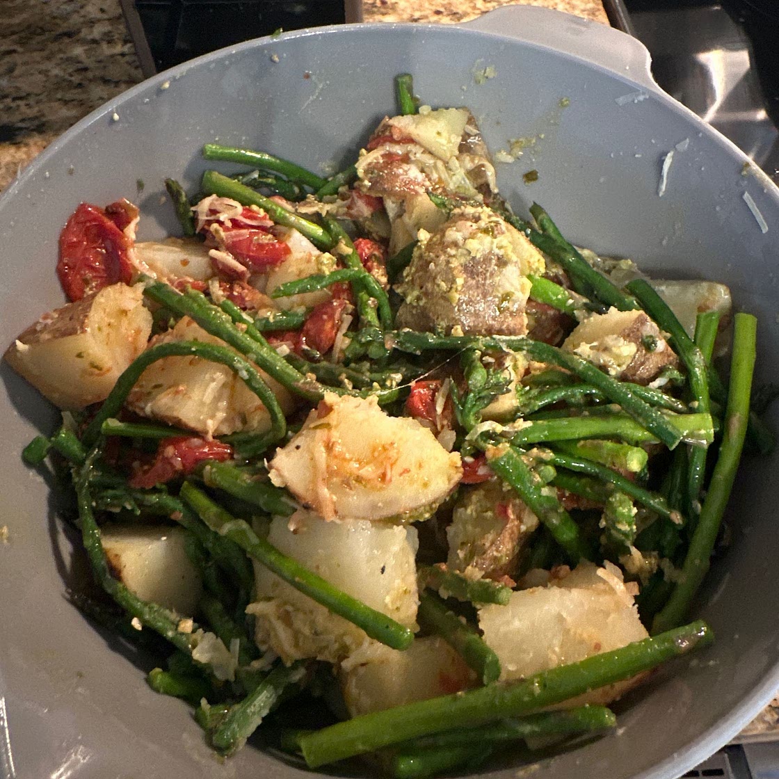 Pesto, asparagus and potato salad