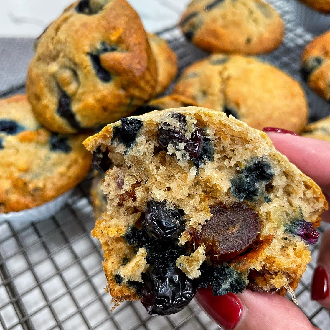 Blueberry date muffins 