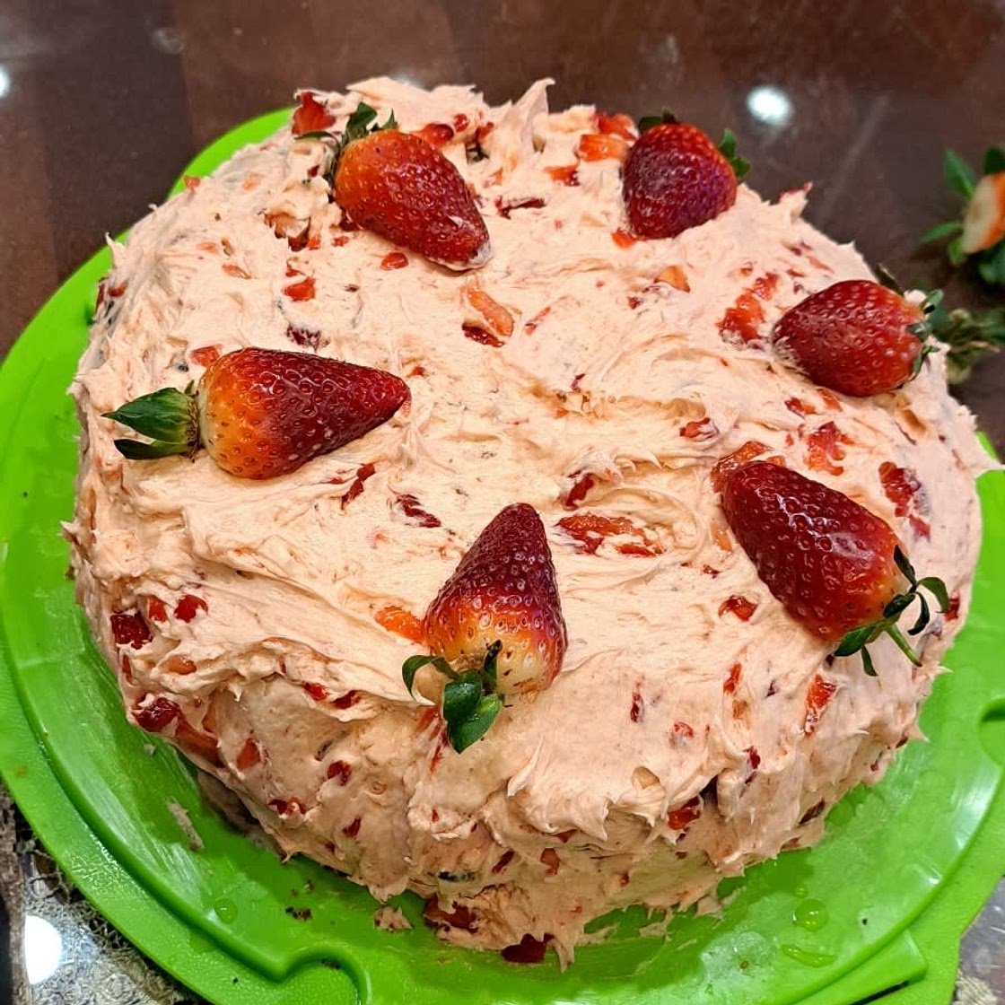 Chocolate Strawberry Cake