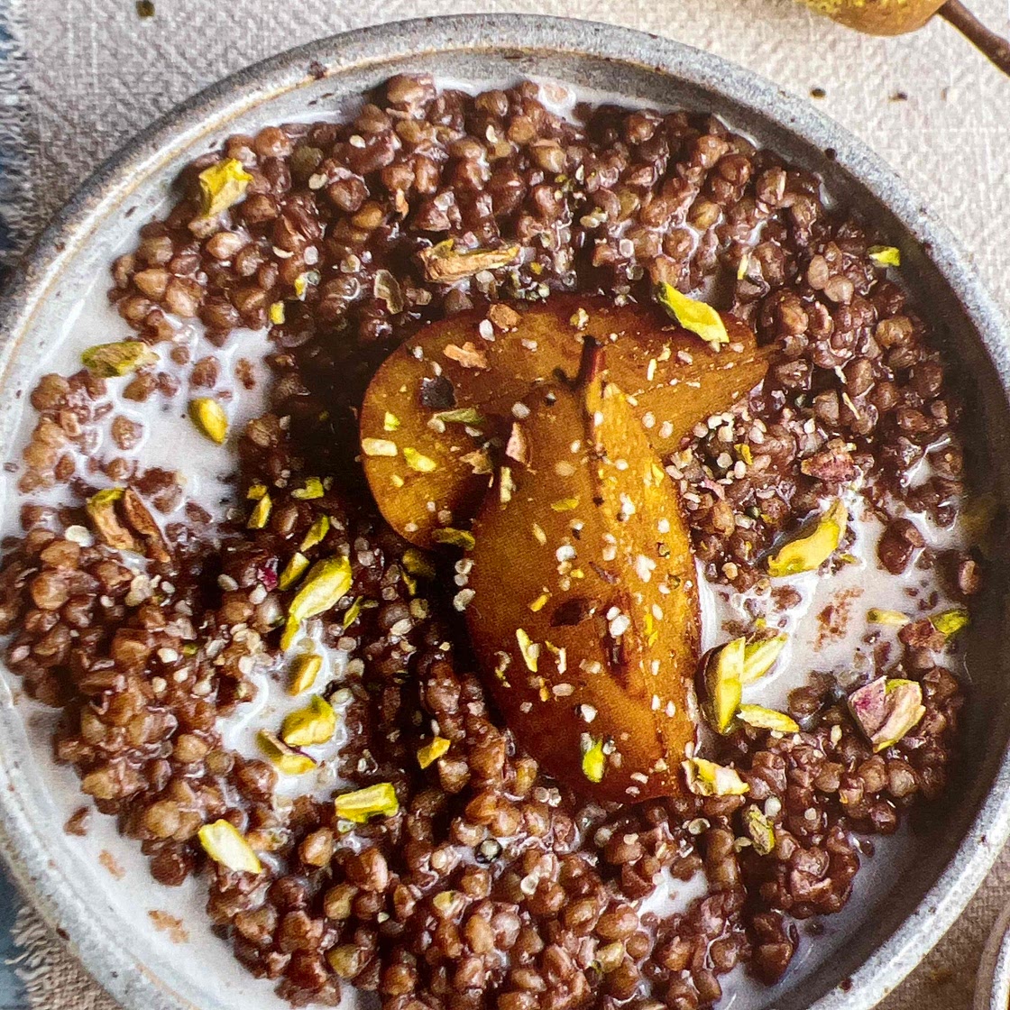 Cacao, buckwheat & pear porridge 
