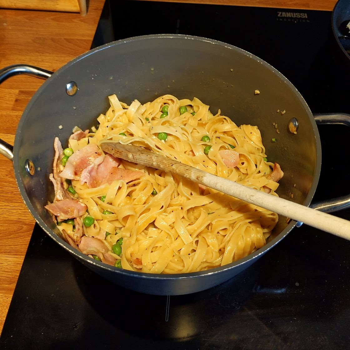 Fettuccine Carbonara