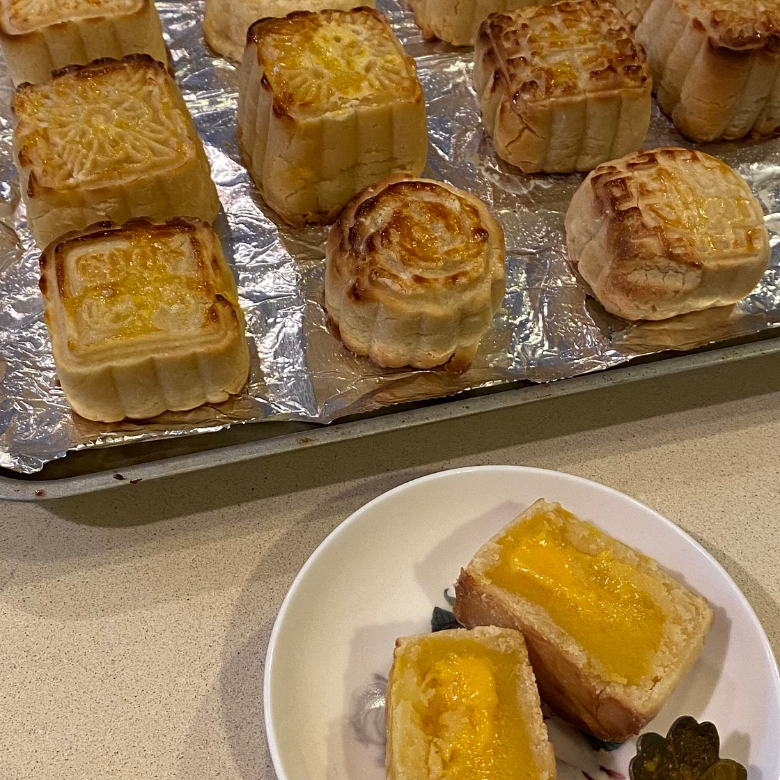 lava custard mooncakes