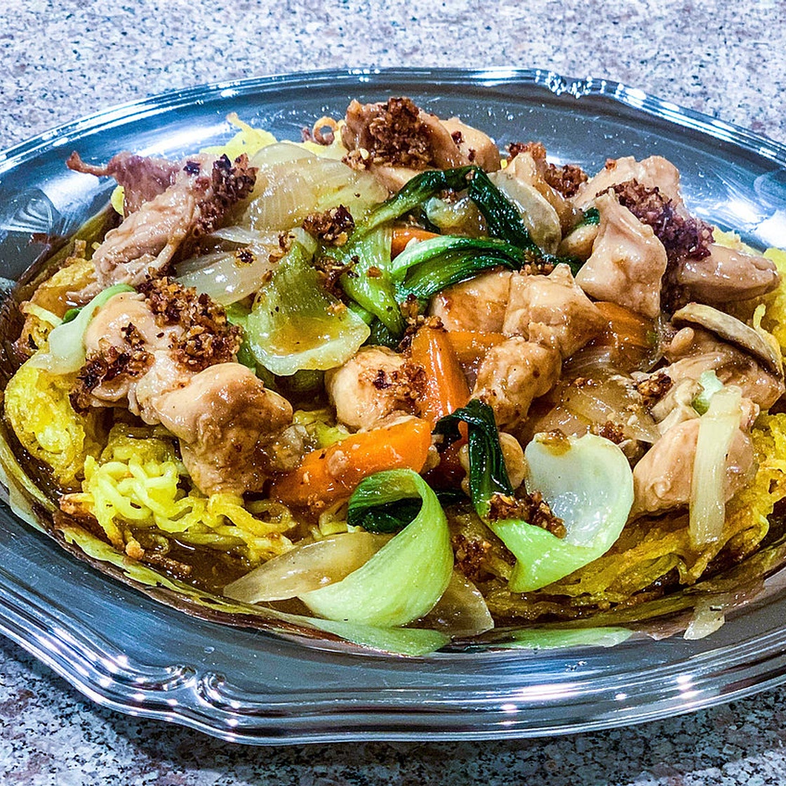 CRISPY CHICKEN CHOW MEIN