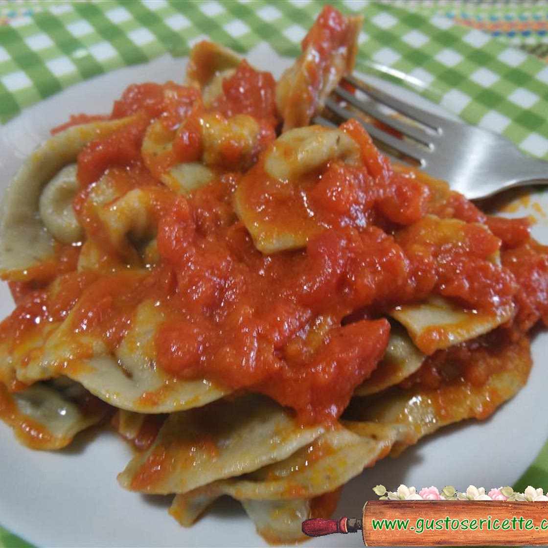 Cappelletti al radicchio e ricotta