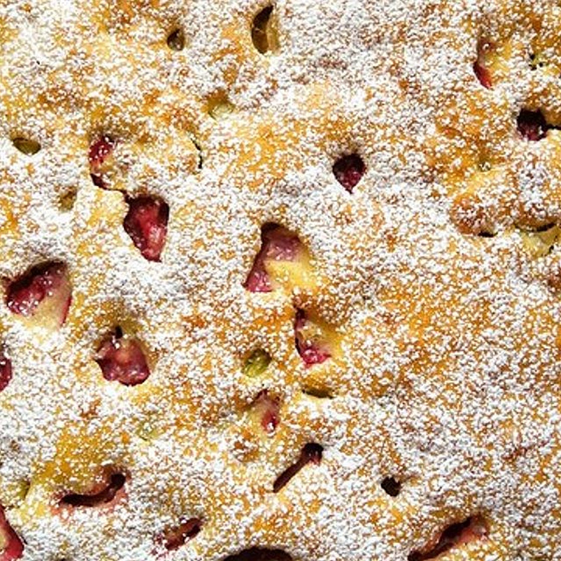 Schneller Erdbeeren-Rhabarber-Kuchen
