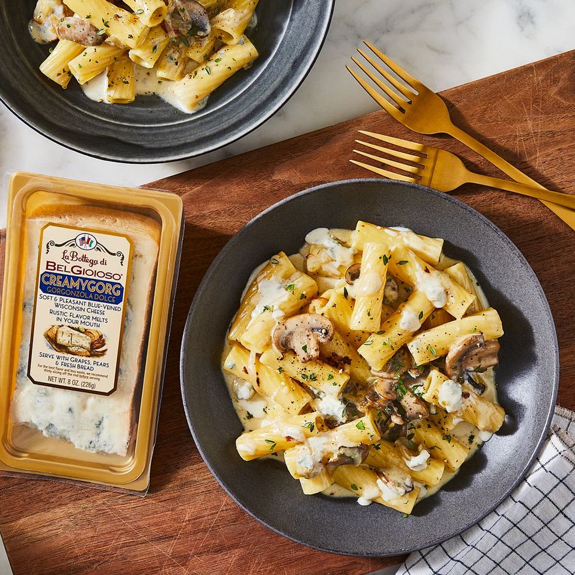 Creamy Gorgonzola Pasta With Mushrooms