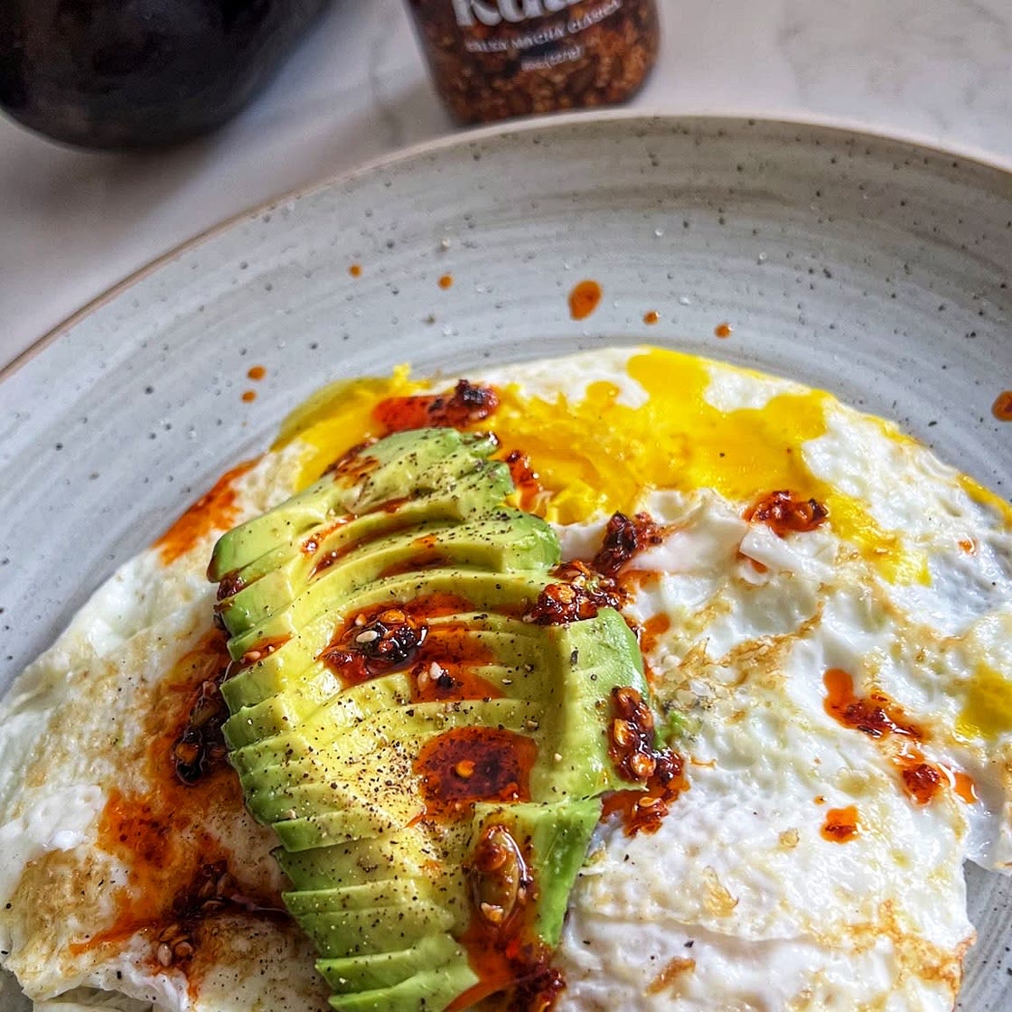 Fried eggs and avocado 