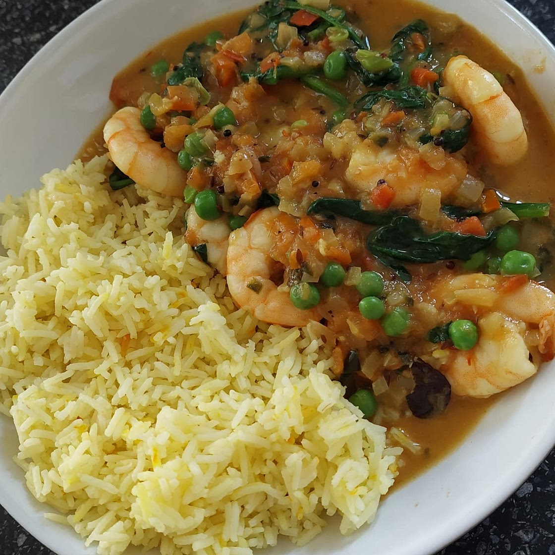 Prawn curry with peas