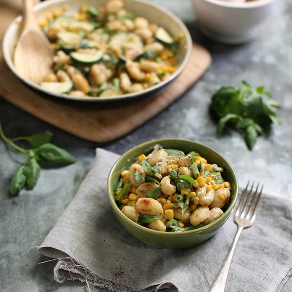 One-Pan Vegan Gnocchi with Creamy Autumn Vegetables