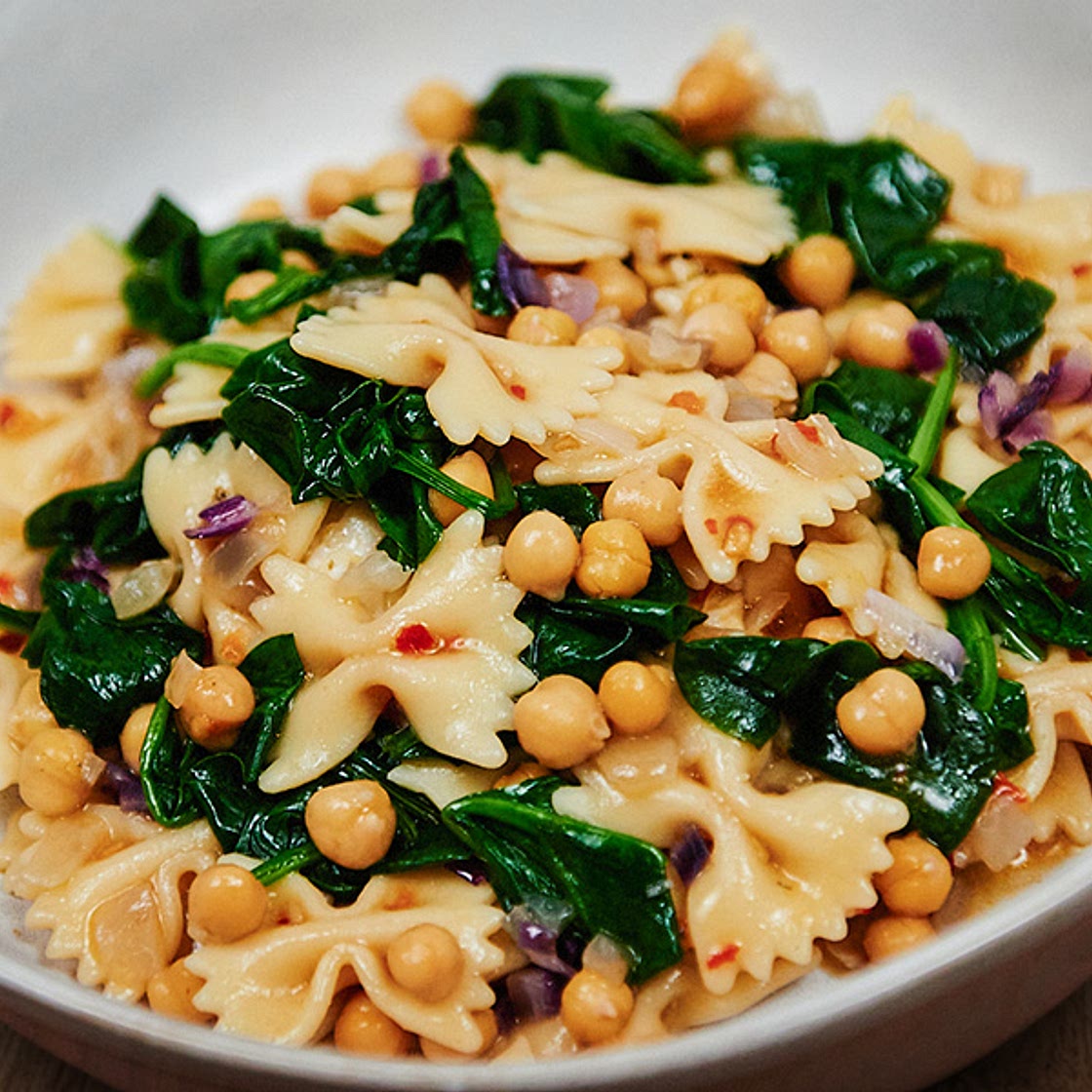 Chickpea & spinach pasta