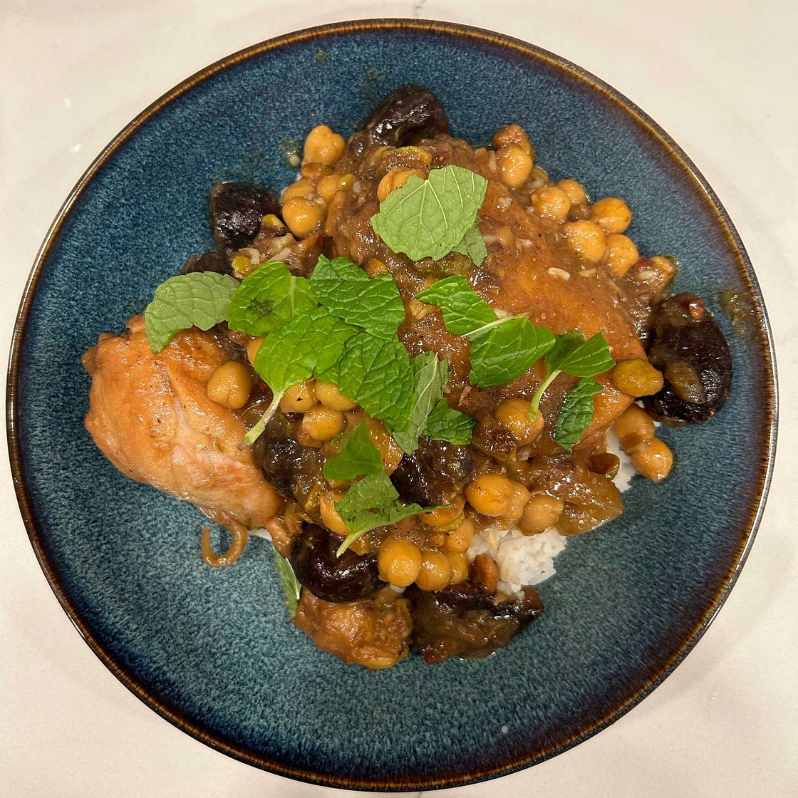 Chicken Tagine With Pistachios, Dried Figs, and Chickpeas Recipe